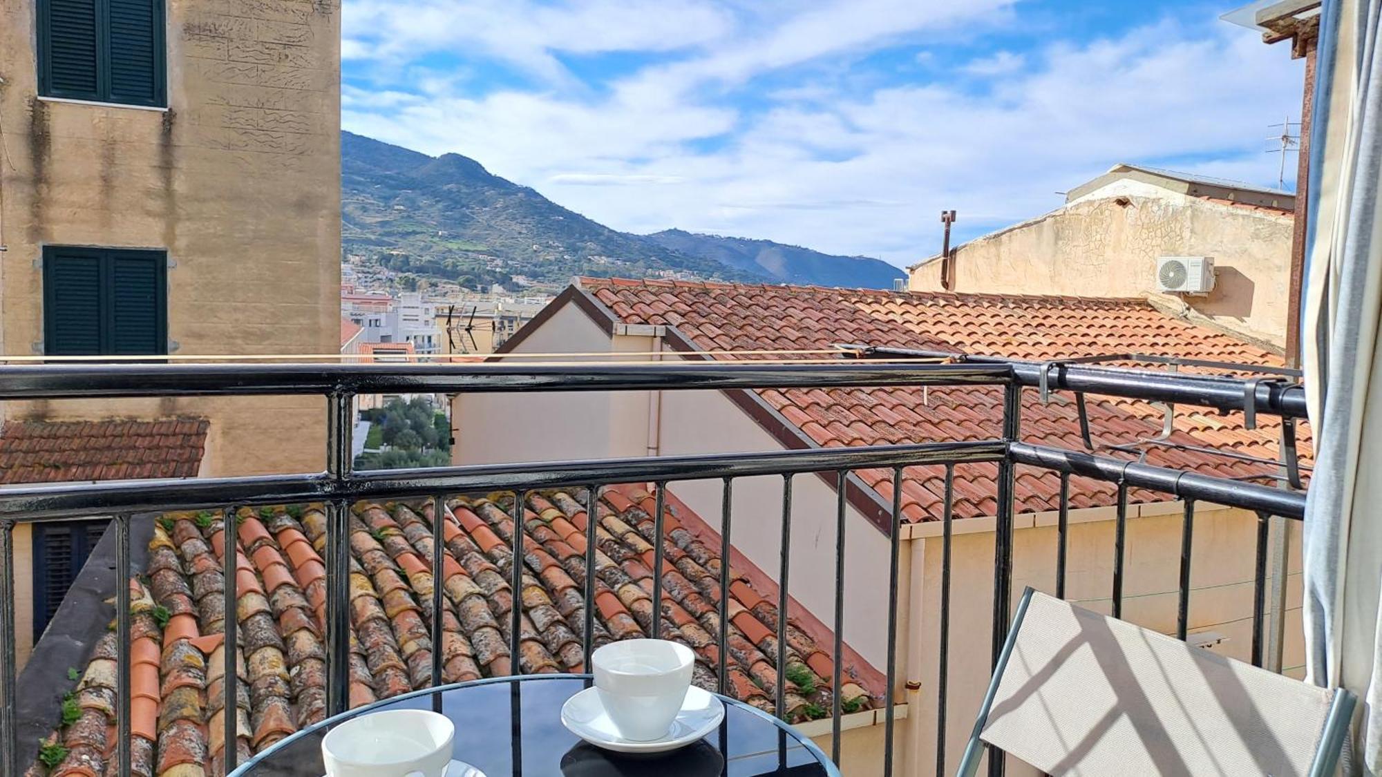 Sky Apartment By Casa In Mente Cefalù Eksteriør bilde